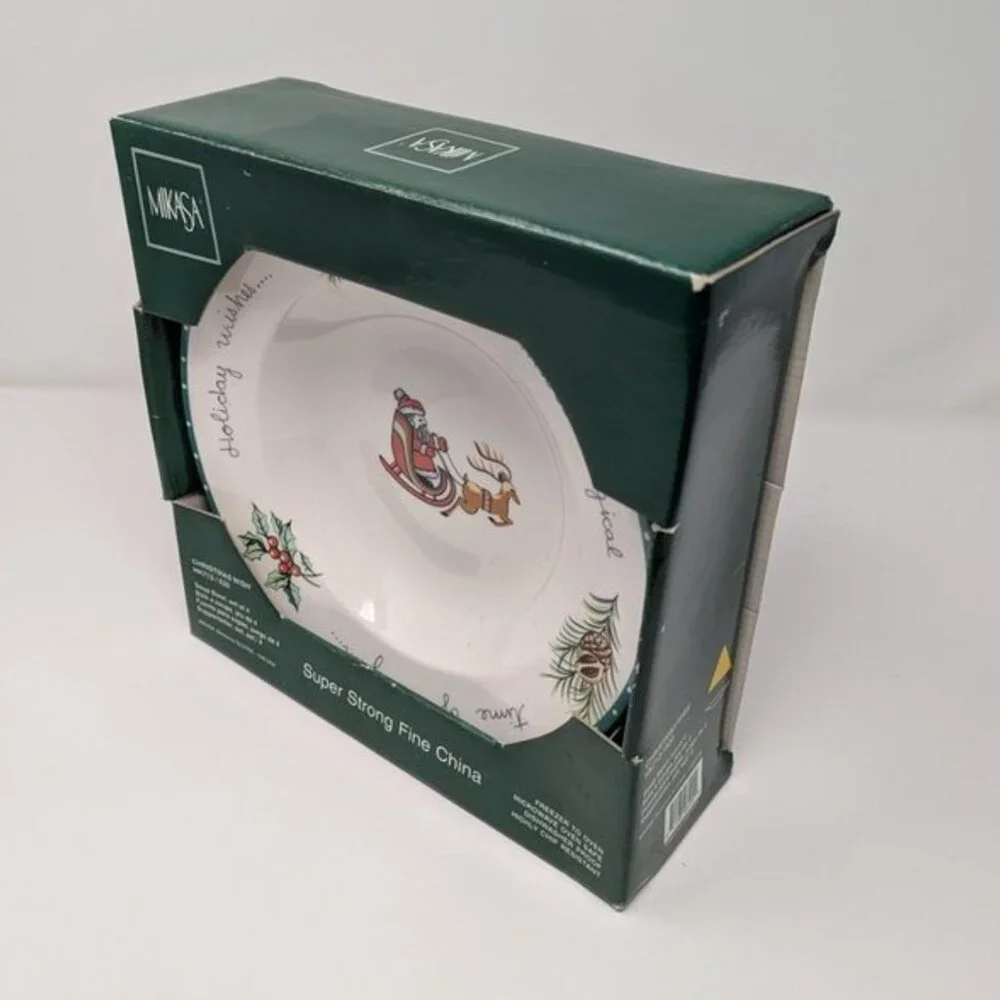 NEW Mikasa Set of 4 Christmas Wish Soup BowlsFine China Santa Sleigh Reindeer